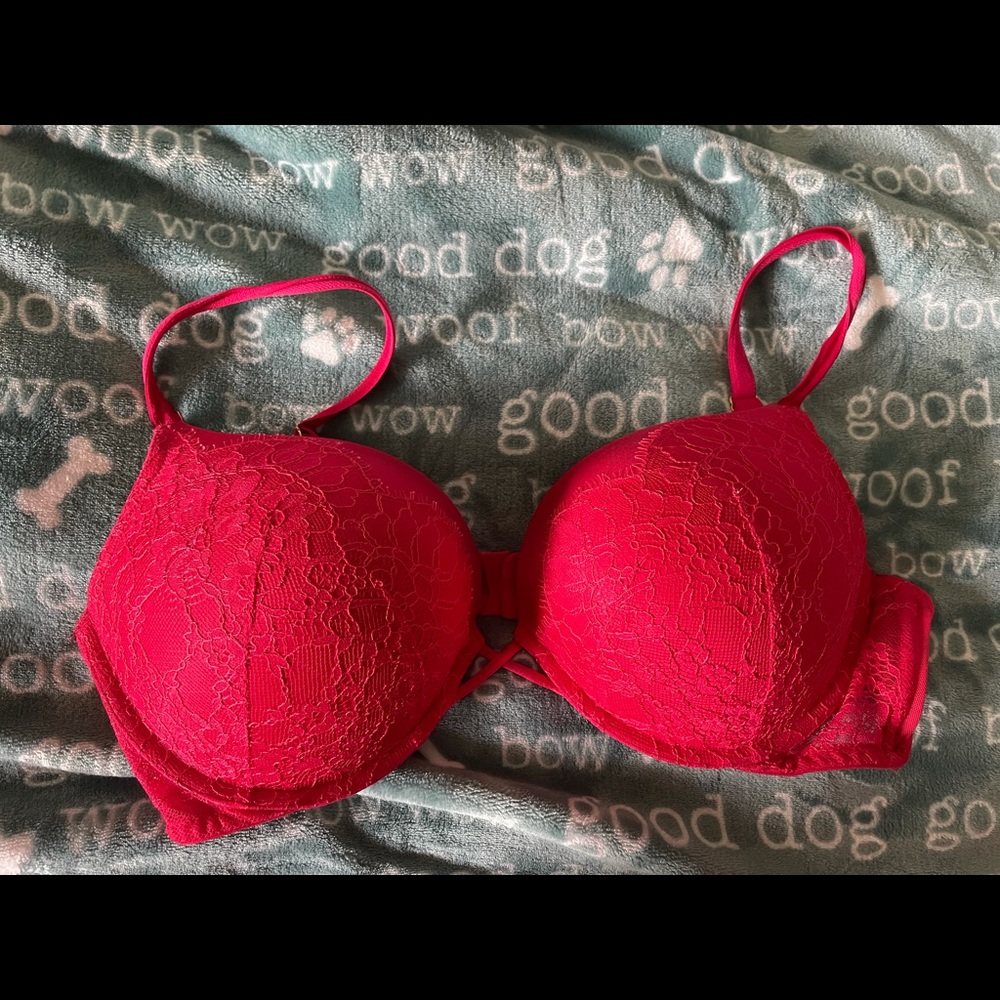 Victoria secret bombshell plung 38C Red
